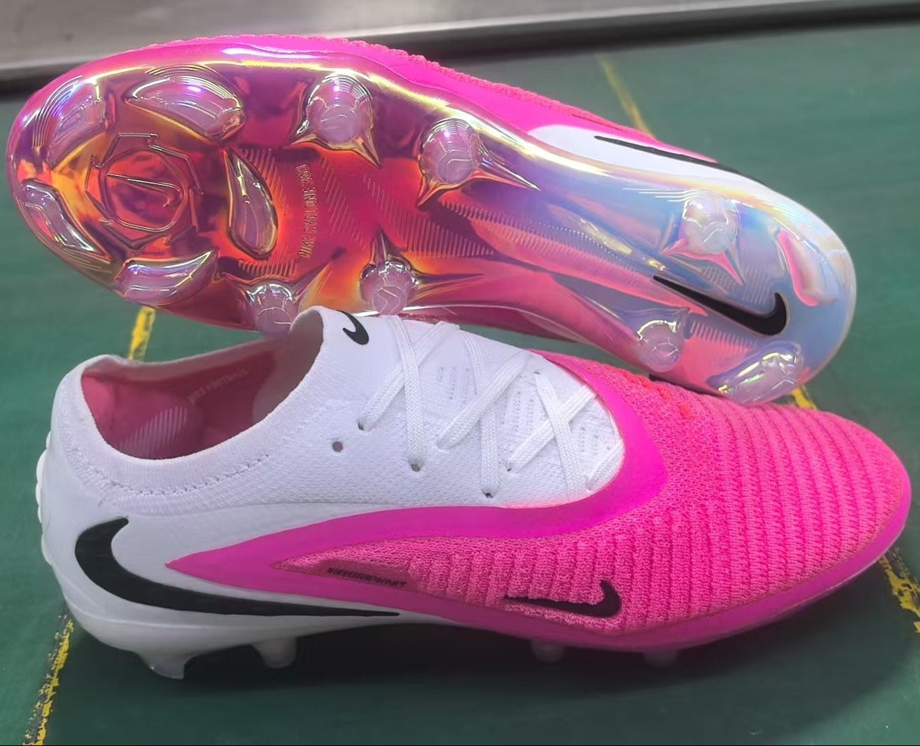 Phantom 6 GX III Elite Low-Top with Double-Layer Waterproof Fishnet Knit TF Soccer Shoes - Pink/Black/White